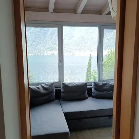 Prestine' Apartmán Nesso