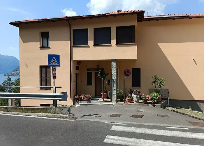 Prestine' Apartment Nesso